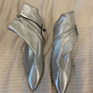 Size 9 Zara NWT Kitten Heel Silver Booties